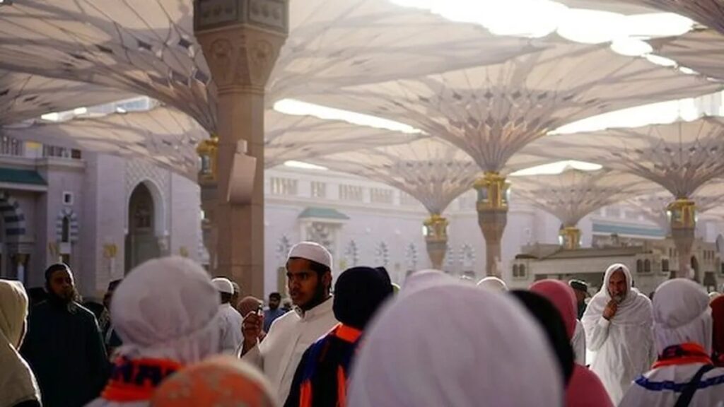 Menjaga Sikap Tawadhu Ketika Melaksanakan Ibadah Umrah